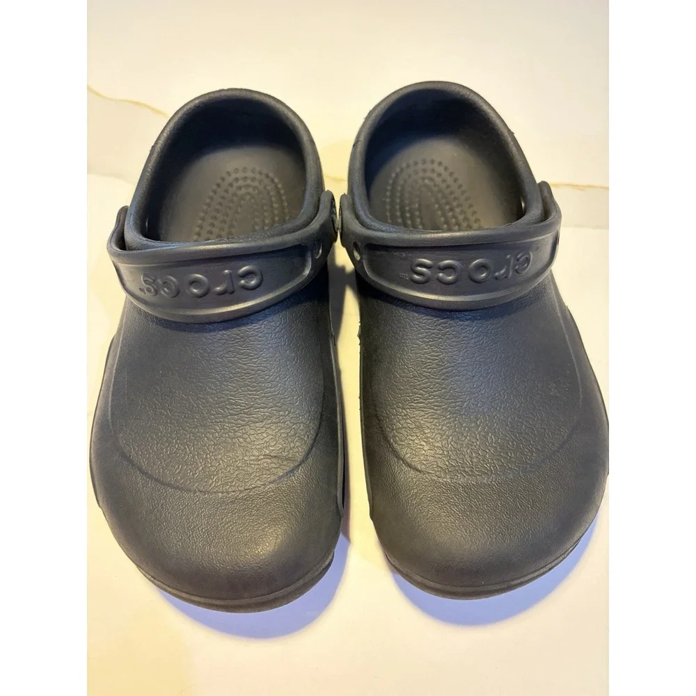 CROCS bistro work